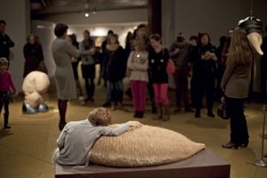 Bienalės turas su prof. Rasa Žukiene.  Kristinos Čižiūtės nuotr.