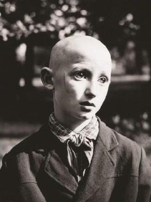 Antanas Sutkus „Aklas pionierius", 1962. Nuotrauka paimta iš http://www.mmcentras.lt