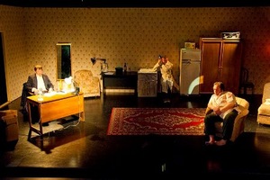 Scena iš spektaklio „Intymumas" (rež. Artūras Areima). VDU teatras. Nuotraukos autorius - Jonas Petronis