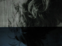 Židrija Janušaitė. „Nurimęs protas. Susitikimai“, tušas, aliejus, video ant drobės, 2013, galerija „Meno parkas“. Židrija Janušaitė. „Nurimęs protas. Susitikimai“, tušas, aliejus, video ant drobės, 2013, galerija „Meno parkas“.