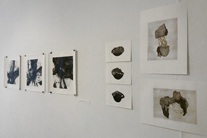 Iš kairės: AbdelSalamas Salemas, „Laiko sankaupos“ ir Kingkanas Suntornchuenas, „Laiko žingsniavimas“ Iš kairės: AbdelSalamas Salemas, „Laiko sankaupos“ ir Kingkanas Suntornchuenas, „Laiko žingsniavimas“