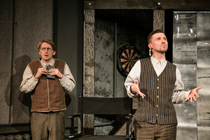 Spektaklio „Akmenys jo kišenėse“ fragmentas