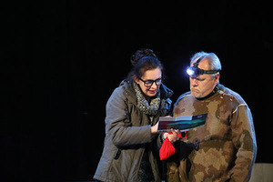 Spektaklio „Nesamas miestas“ (rež. Arvydas Lebeliūnas) fragmentas. Gintaro Česonio nuotr. iš KKT archyvo