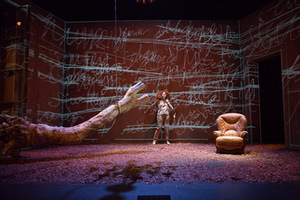 Fragment from the play Maria Stuart (director Artūras Areima). Martynas Sirusas' photo from the Vilnius State Small Theatre archive. Fragment from the play Maria Stuart (director Artūras Areima). Martynas Sirusas' photo from the Vilnius State Small Theatre archive.