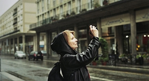 Kadras iš filmo „38 liudininkai“ (rež. Lucas Belvaux). Nuotr. iš ziemosekranai.lt Kadras iš filmo „38 liudininkai“ (rež. Lucas Belvaux). Nuotr. iš ziemosekranai.lt