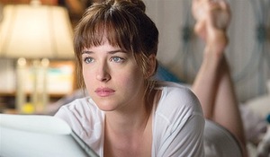 Kadras iš filmo „Penkiasdešimt pilkų atspalvių“ (2015) Kadras iš filmo „Penkiasdešimt pilkų atspalvių“ (2015)