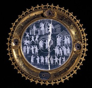 „Lotaro kristalas“, 855–869 m., Britų muziejus, Londonas, Didžioji Britanija