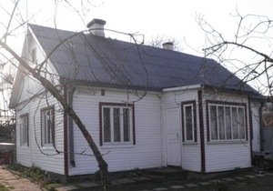 Breslaujos g. 1. Fotografijų autorė Eglė Aleknaitė Breslaujos g. 1. Fotografijų autorė Eglė Aleknaitė