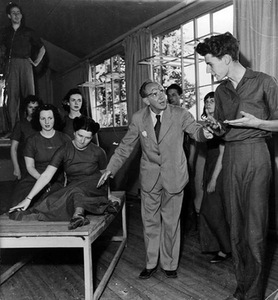 Michailas Čechovas. Nuotr. iš http://cw.routledge.com/textbooks/actortraining/ Michailas Čechovas. Nuotr. iš http://cw.routledge.com/textbooks/actortraining/