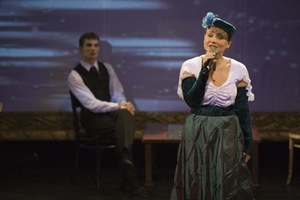 Spektaklyje „JAH“ vaidina kelių Kauno valstybinio dramos teatro aktorių kartų atstovai. Viena jų - Neringa Nekrašiūtė (nuotraukoje). Donato Stankevičiaus nuotr.