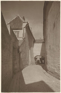 J. Bulhakas. „Vilniaus S. Skapo gatvė“. Nacionalinio M. K. Čiurlionio dailės muziejaus archyvas J. Bulhakas. „Vilniaus S. Skapo gatvė“. Nacionalinio M. K. Čiurlionio dailės muziejaus archyvas