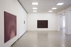 Ekspozicijos fragmentas iš parodos „KAŽKAS PANAŠAUS“ galerijoje „Meno parkas“. Ekspozicijos fragmentas iš parodos „KAŽKAS PANAŠAUS“ galerijoje „Meno parkas“.