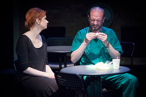 Spektaklio „Klaros santykiai“ fragmentas. Donato Stankevičiaus nuotr. Spektaklio „Klaros santykiai“ fragmentas. Donato Stankevičiaus nuotr.