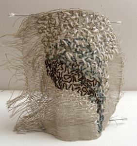 „Laiko trupiniai“, mišri technika, 20x8x20 cm, 2007 „Laiko trupiniai“, mišri technika, 20x8x20 cm, 2007