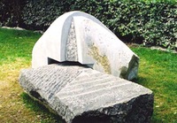 LIETUS. 2001. Cerisy la Foret, Prancūzija.