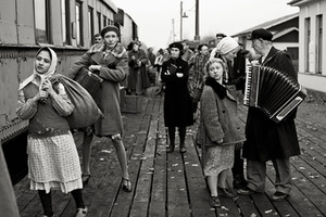 Kadras iš filmo „Vėjų kryžkelėje“ Kadras iš filmo „Vėjų kryžkelėje“