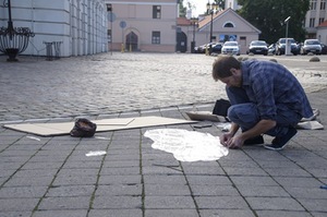 T. Burico instaliacija „The Sign After“ Kauno Rotušės aikštėje. Mildos Gineikaitės nuotr.