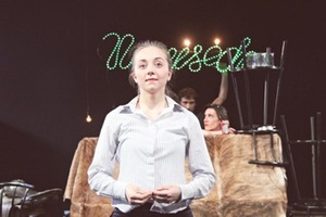 Festivalio "Versmė 2011" konkursinės programos laureatės pjesė. Teklės Kavtaradzės "Namisėda" (rež. Gabrielė Tuminaitė), LNDT. Kamilės Žickytės nuotr. Festivalio "Versmė 2011" konkursinės programos laureatės pjesė. Teklės Kavtaradzės "Namisėda" (rež. Gabrielė Tuminaitė), LNDT. Kamilės Žickytės nuotr.