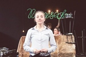 Festivalio "Versmė 2011" konkursinės programos laureatės pjesė. Teklės Kavtaradzės "Namisėda" (rež. Gabrielė Tuminaitė), LNDT. Kamilės Žickytės nuotr. Festivalio "Versmė 2011" konkursinės programos laureatės pjesė. Teklės Kavtaradzės "Namisėda" (rež. Gabrielė Tuminaitė), LNDT. Kamilės Žickytės nuotr.