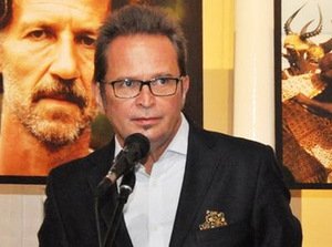 Parodos „Laiko ženklai“ kuratorius Krzysztofas Stanislawskis. Asm. archyvo nuotr. Parodos „Laiko ženklai“ kuratorius Krzysztofas Stanislawskis. Asm. archyvo nuotr.