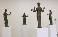 Akimirkos iš Gretos Grendaitės ir Tomo Vosyliaus parodos "Persirengimas". Airidos Rekštytės nuotr Akimirkos iš Gretos Grendaitės ir Tomo Vosyliaus parodos "Persirengimas". Airidos Rekštytės nuotr