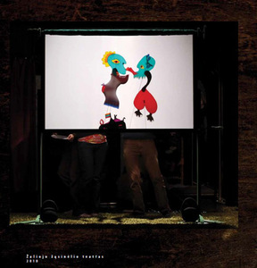 A.Mikučio spektaklis „Žaliojo žąsinėlio teatras". Nuotr. iš „Lėlės" teatro archyvo A.Mikučio spektaklis „Žaliojo žąsinėlio teatras". Nuotr. iš „Lėlės" teatro archyvo