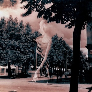 R.Juškelis. "Žmonės ir manekenai" R.Juškelis. "Žmonės ir manekenai"